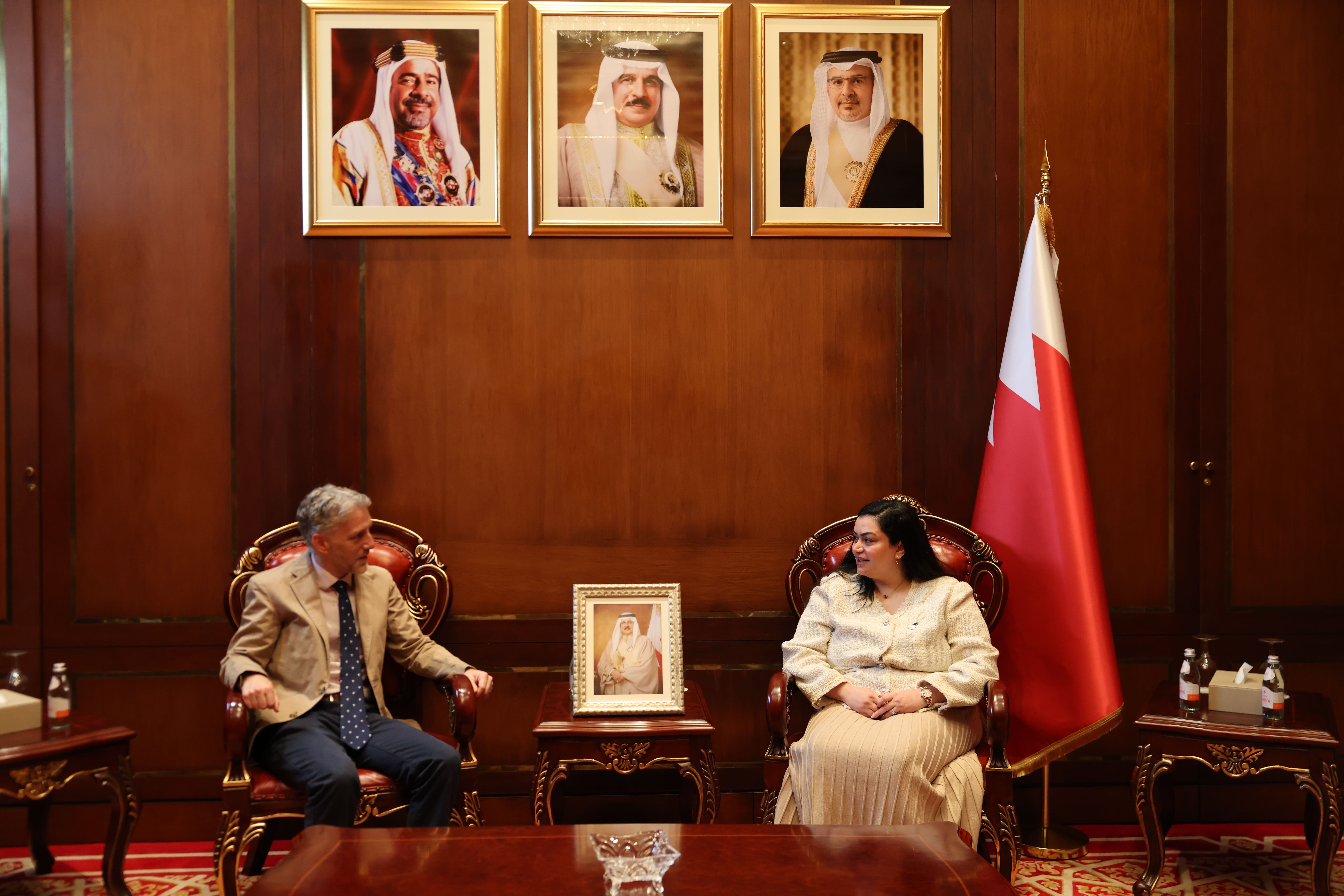 مركز الملك حمد العالمي للتعايش والتسامح يبحث التعاون مع المملكة المتحدة - Image 1