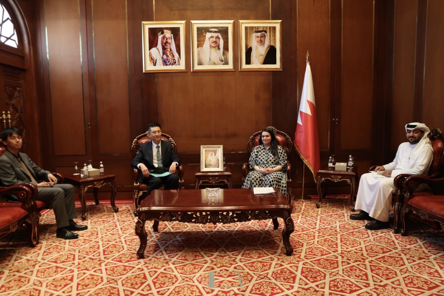 مركز الملك حمد العالمي للتعايش والتسامح يبحث التعاون مع جمهورية الصين الشعبية - Image 1
