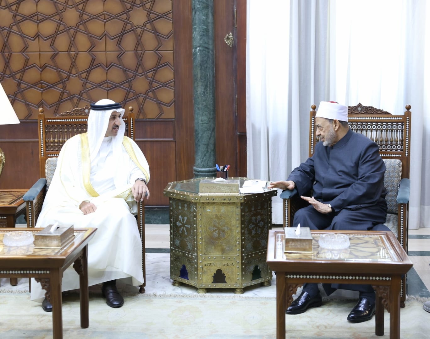 رئيس مجلس أمناء مركز الملك حمد العالمي للتعايش والتسامح يلتقي شيخ الأزهر الشريف - Image 2