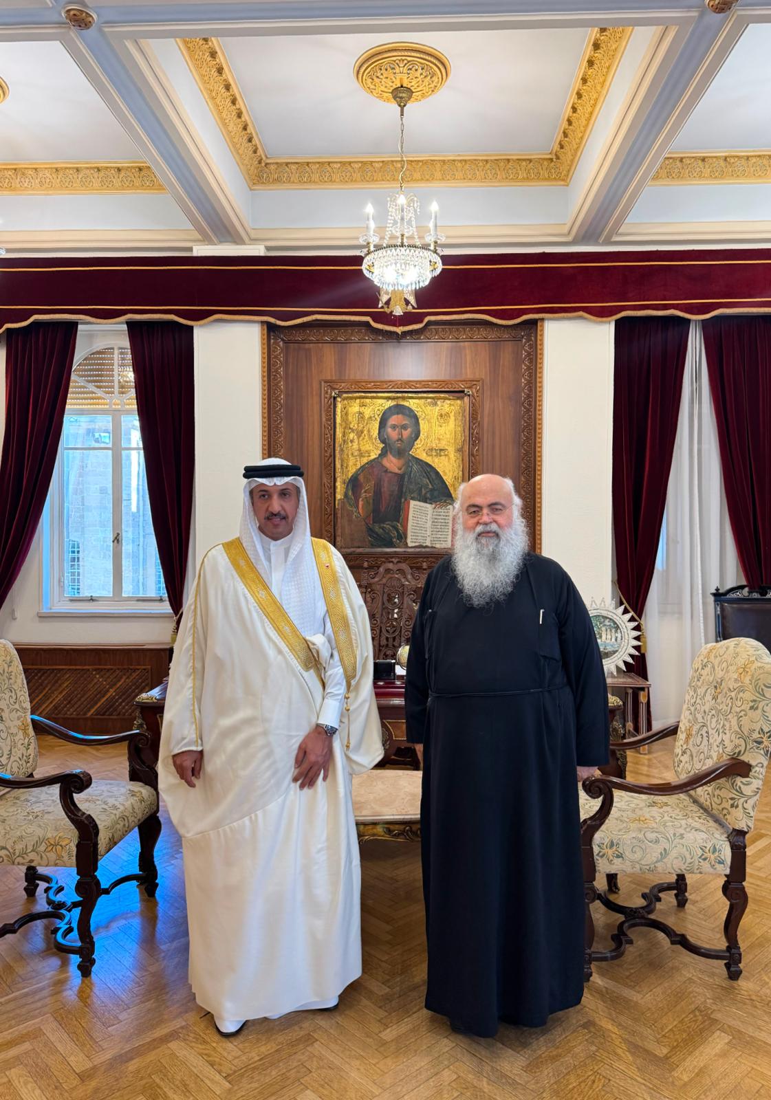 رئيس مجلس أمناء مركز الملك حمد العالمي للتعايش والتسامح يجتمع مع رئيس أساقفة نوفا يوستينيانا وسائر قبرص في نيقوسيا