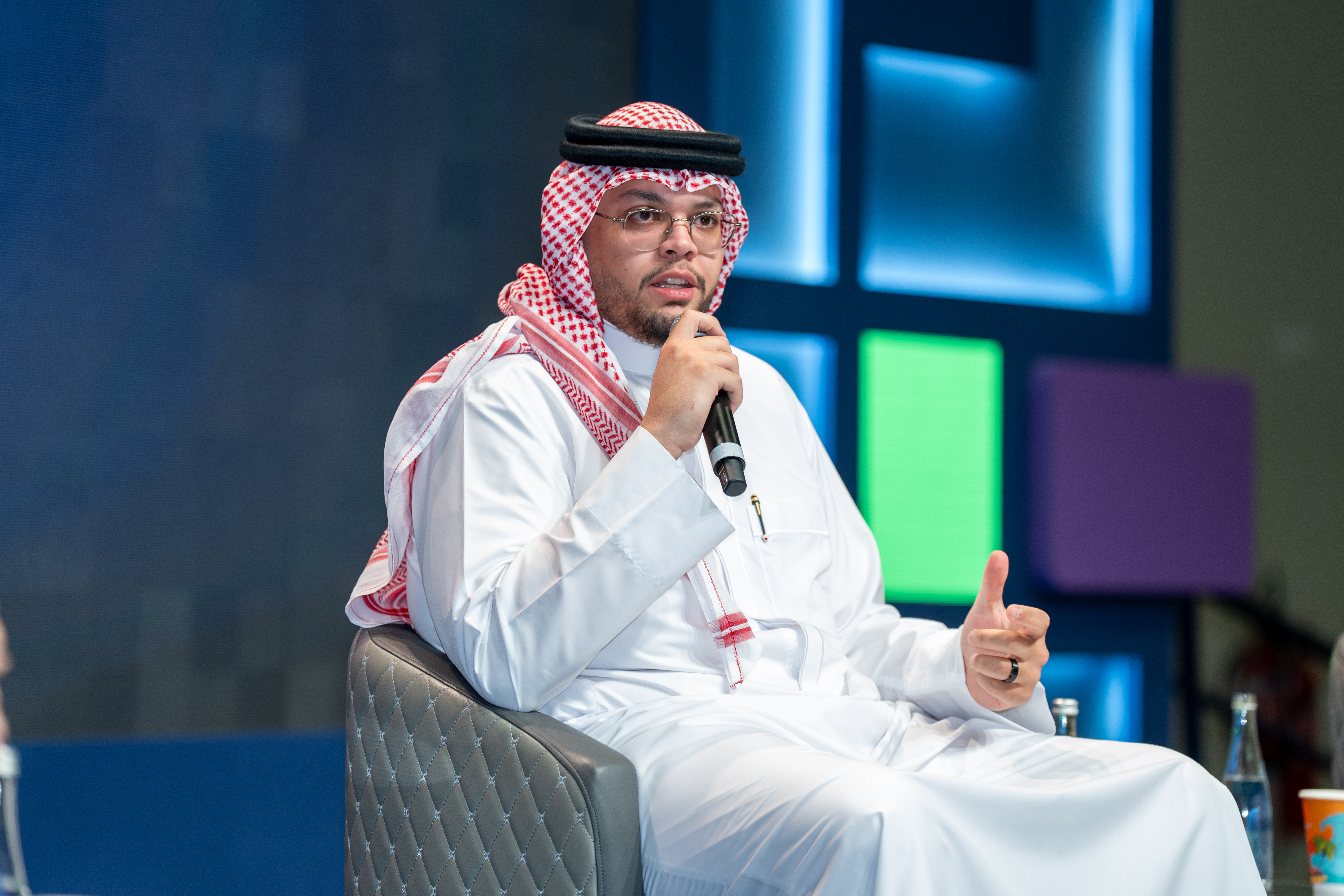 مركز الملك حمد العالمي للتعايش والتسامح يشارك في تنظيم جلسة حوارية شبابية ضمن فعاليات مدينة الشباب 2030 - Image 4