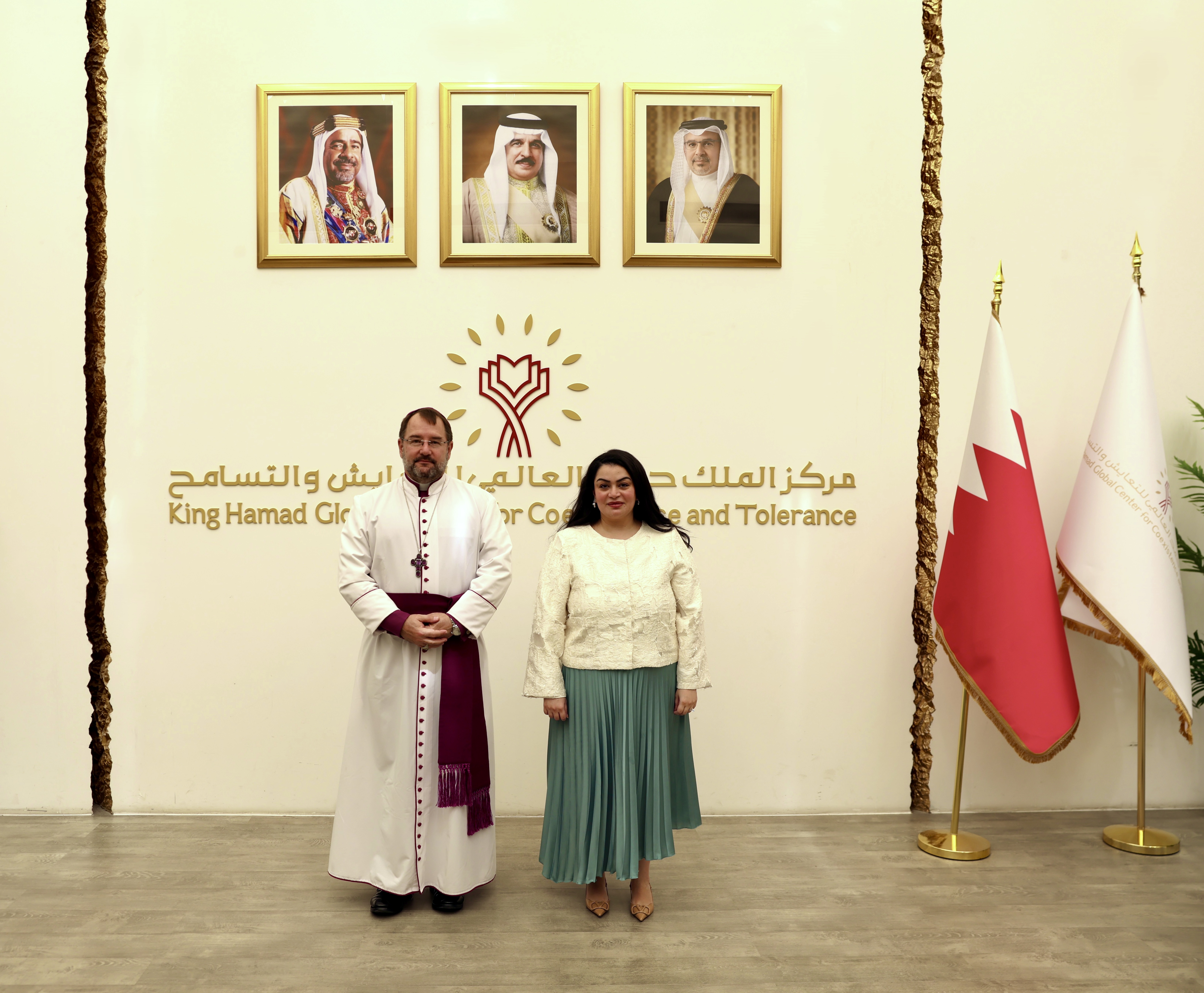 المدير التنفيذي لمركز الملك حمد العالمي للتعايش والتسامح تستقبل أسقف قبرص والخليج
