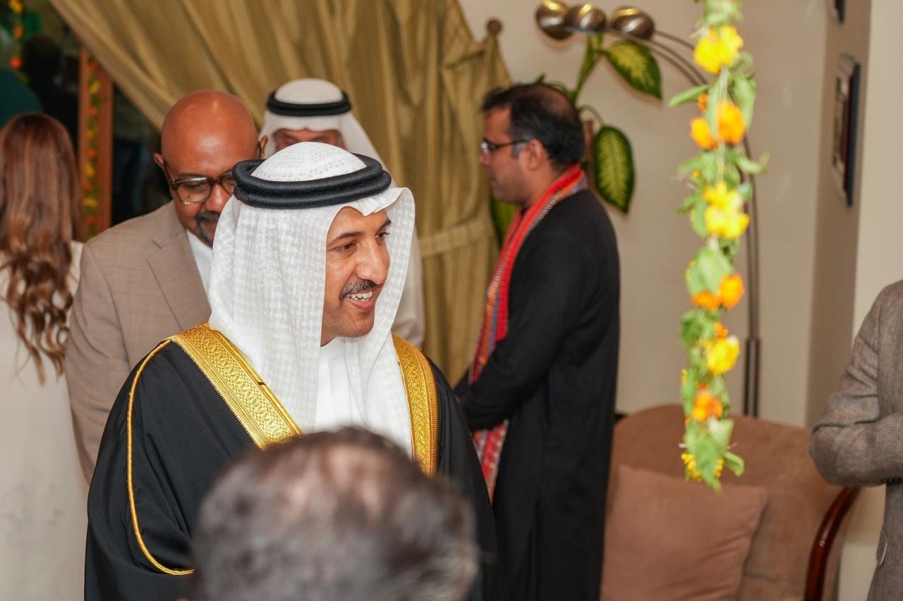 رئيس مجلس أمناء مركز الملك حمد العالمي للتعايش والتسامح: البحرين أنموذج للتآخي الإنساني والاحترام المتبادل بين الأديان والثقافات - Image 11